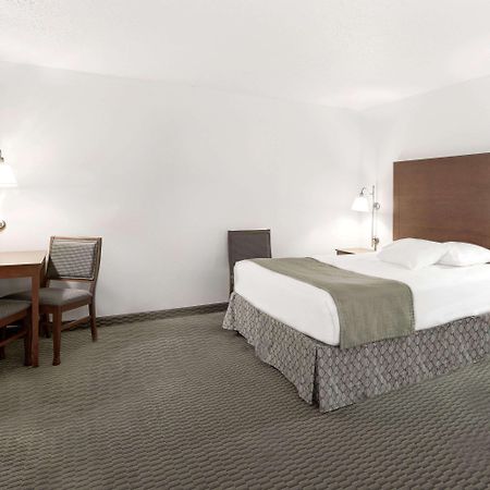 Days Inn By Wyndham Carroll Exteriér fotografie