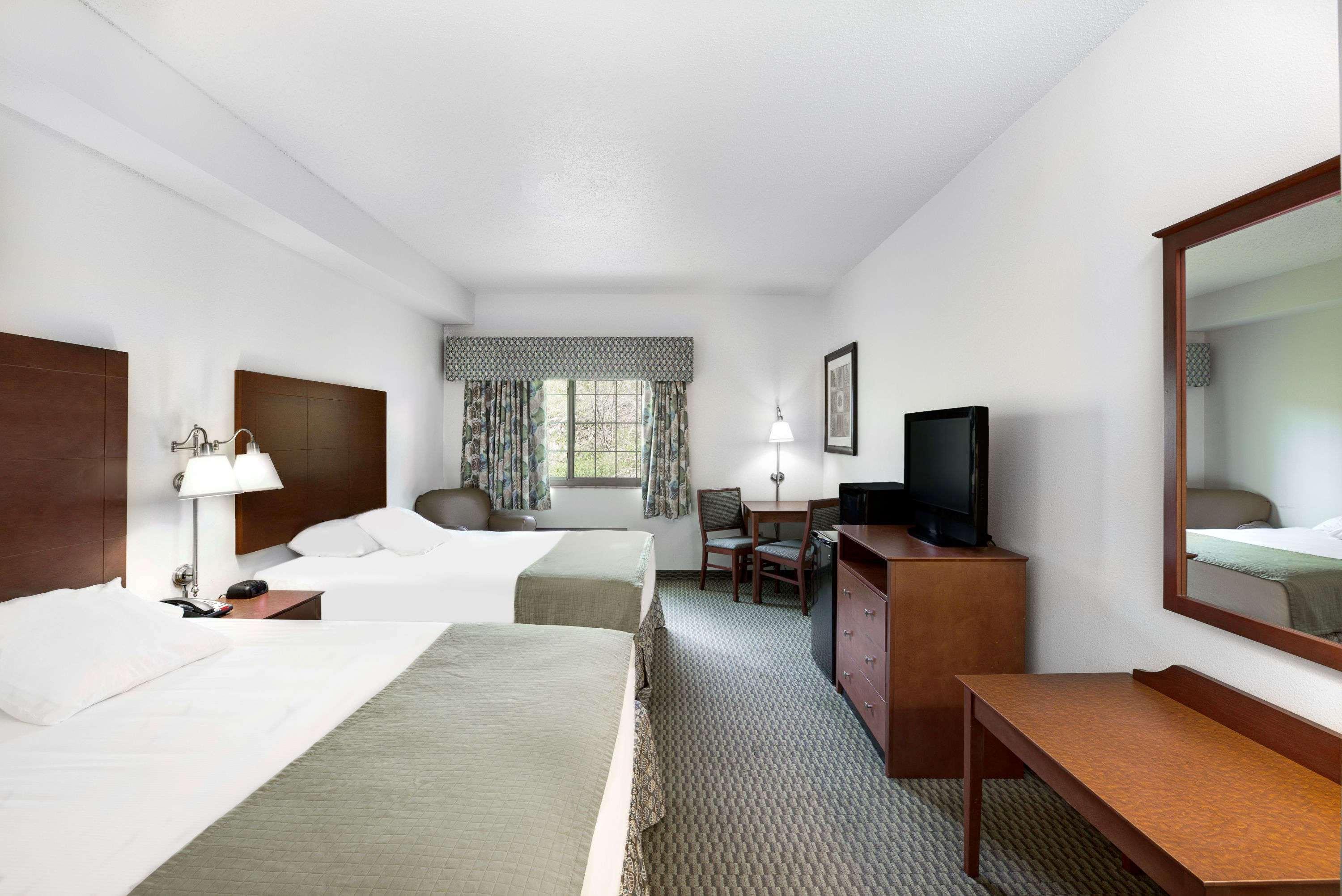 Days Inn By Wyndham Carroll Exteriér fotografie