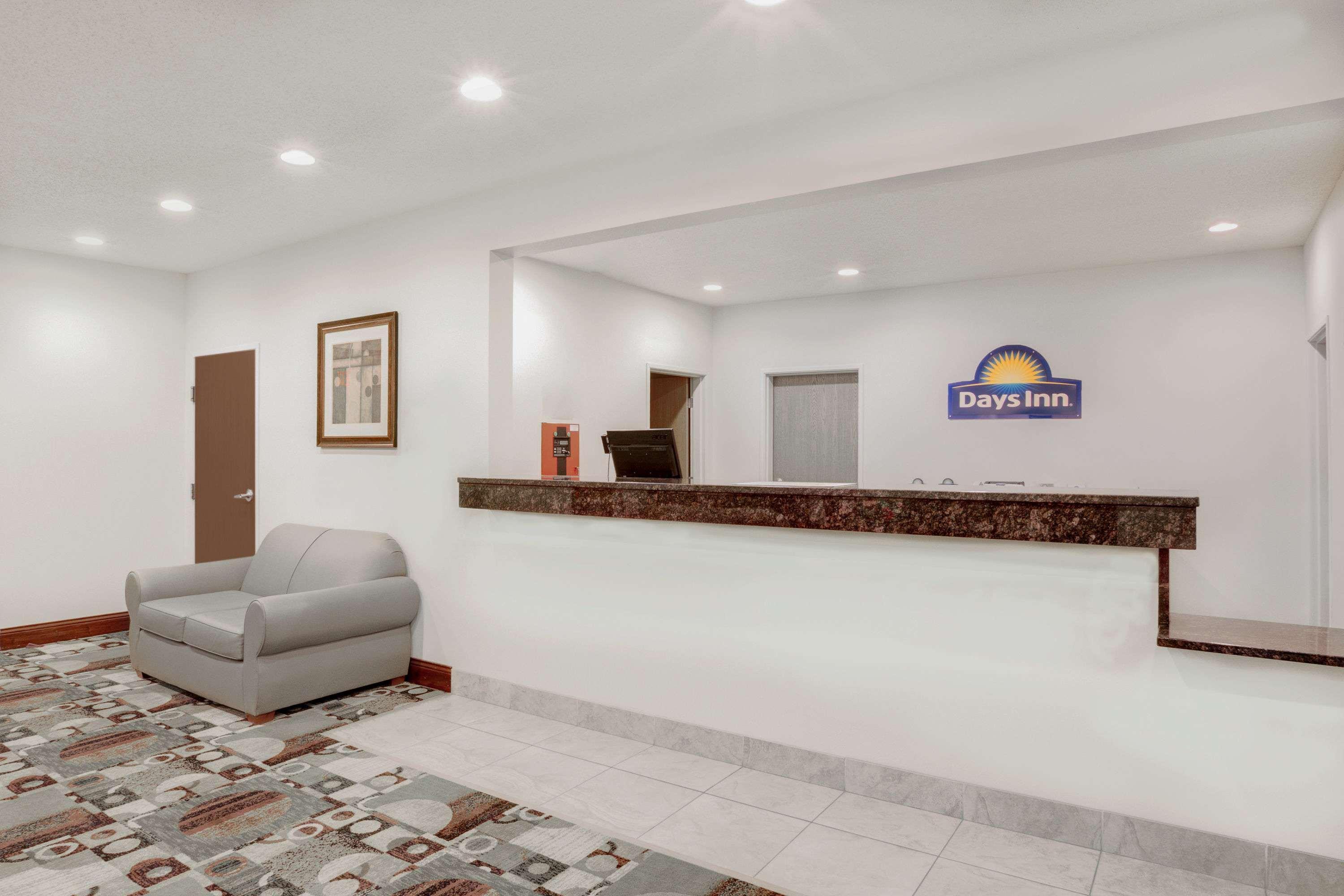 Days Inn By Wyndham Carroll Exteriér fotografie